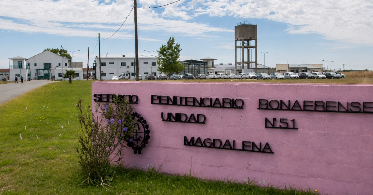 La defensa de cuatro penitenciarios presos en La Plata pidió anular sus indagatorias y cuestionó la acusación