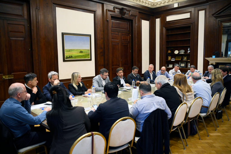 Magdalena y otros doce municipios firmaron convenios con Provincia Leasing para incorporar máquinas y equipamien…