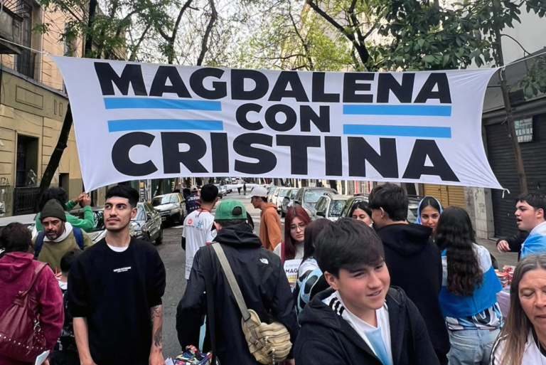 Magdalena participó de una jornada regional por la libertad de Cristina Kirchner en San José 1111 –